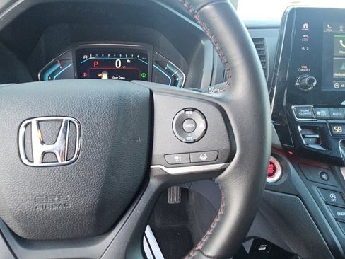 Certified 2024 Honda Odyssey Sport image 23