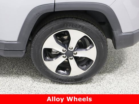 Used 2017 Jeep Compass Latitude w/ Popular Equipment Group image 10