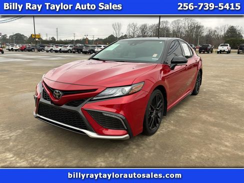 Used 2023 Toyota Camry XSE image 1