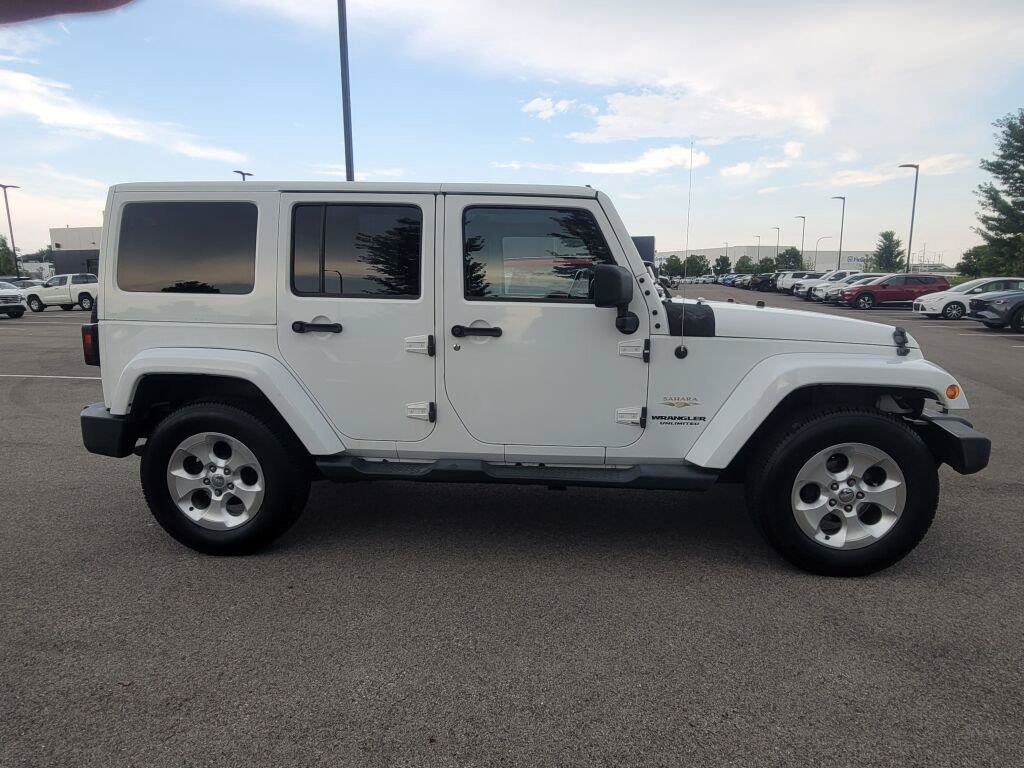 Used 2013 Jeep Wrangler Unlimited Sahara AWD/4WD image 4