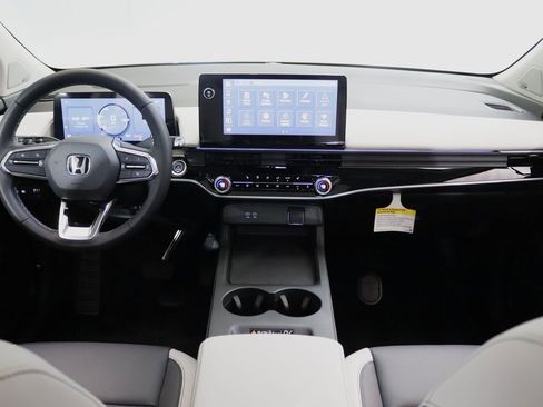 Used 2024 Honda Prologue Touring image 16