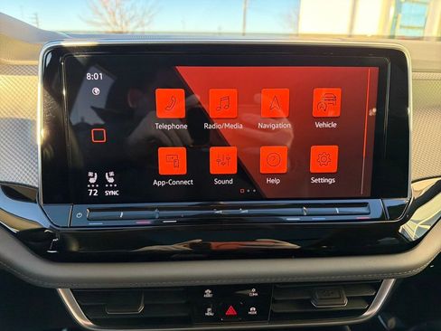 Certified 2025 Volkswagen Atlas Peak Edition SE image 21