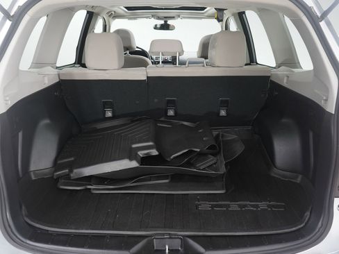 Used 2016 Subaru Forester 2.5i Premium w/ Popular Package #2 image 9