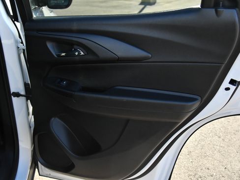 Used 2023 Chevrolet TrailBlazer RS w/ Convenience Package image 37