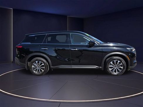 Used 2025 INFINITI QX60 Pure AWD/4WD image 2