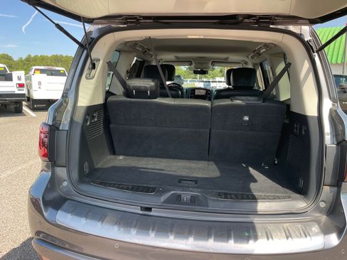 Used 2021 INFINITI QX80 Luxe image 23