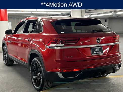 Used 2023 Volkswagen Atlas Cross Sport SE w/ Panoramic Sunroof Package image 5