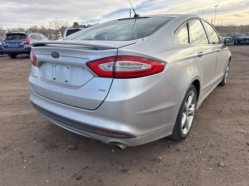 Used 2014 Ford Fusion SE w/ Equipment Group 201A image 6