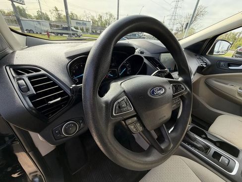 Used 2019 Ford Escape SE AWD/4WD image 10