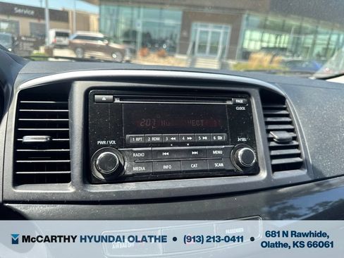 Used 2016 Mitsubishi Lancer ES FWD image 6