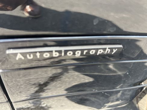 New 2026 Land Rover Range Rover Velar Autobiography image 35