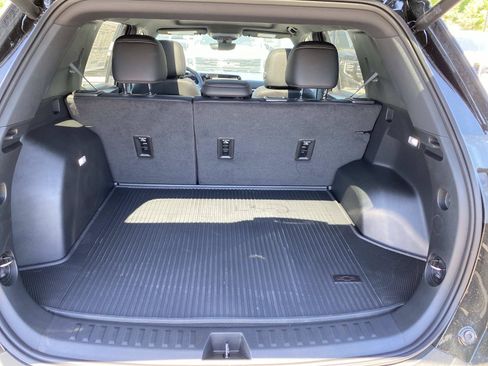 New 2026 Chevrolet Equinox LT w/ Convenience Package II AWD/4WD image 5