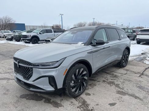 New 2026 Lincoln Nautilus Reserve image 11