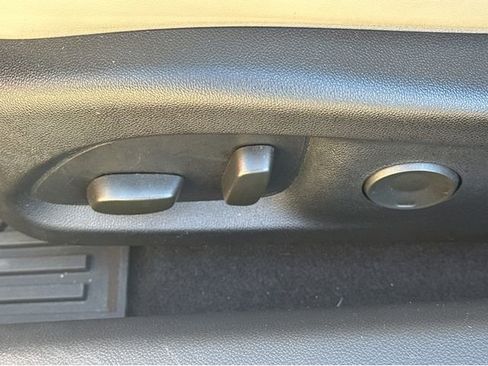 Certified 2025 Cadillac CT4 Premium Luxury image 30