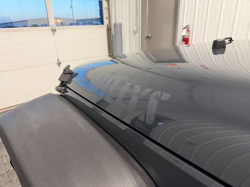 Used 2017 Jeep Wrangler Sport image 5