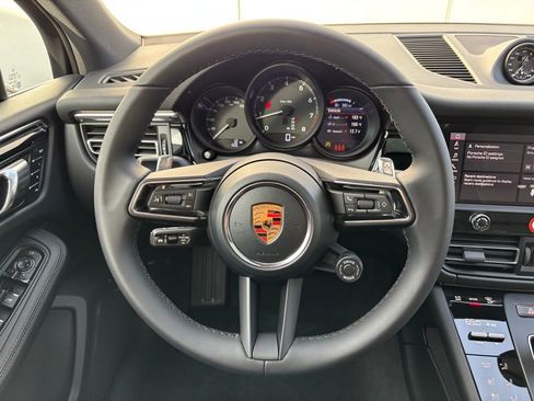 New 2026 Porsche Macan image 23