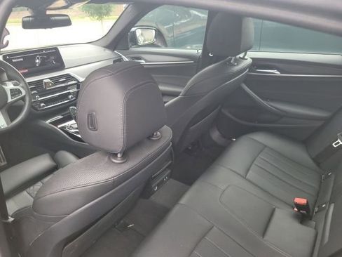 Used 2023 BMW 540i xDrive w/ M Sport Package AWD/4WD image 4