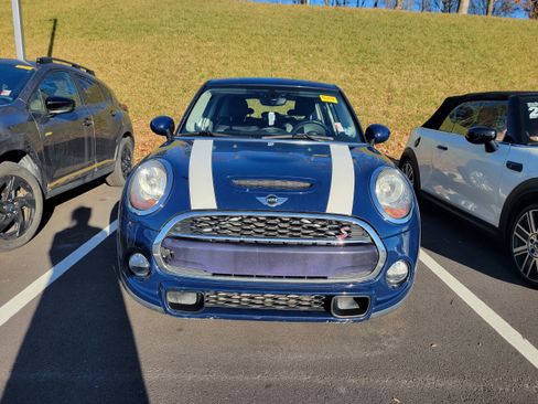 Used 2015 MINI Cooper S image 2