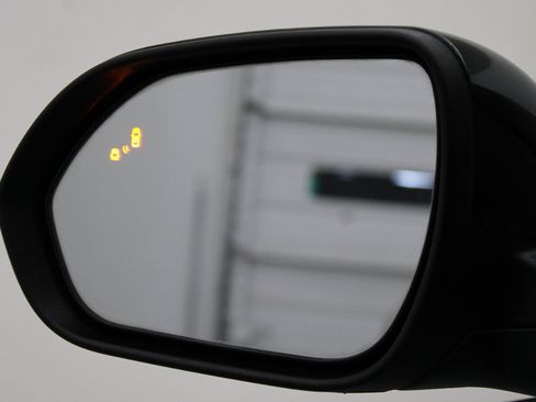 Used 2024 Kia Seltos S FWD image 14