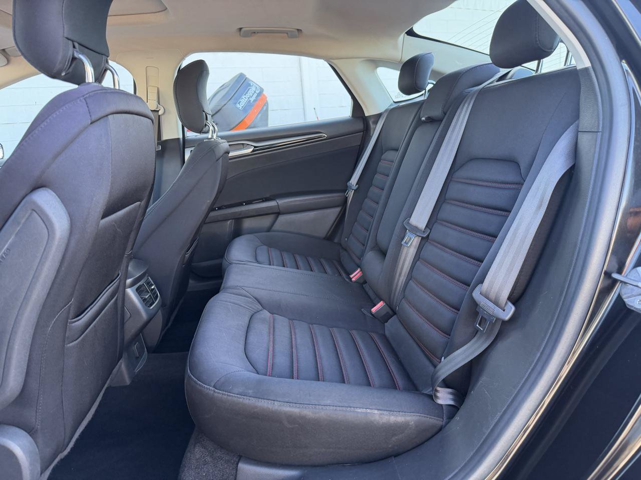 Used 2014 Ford Fusion SE FWD image 14