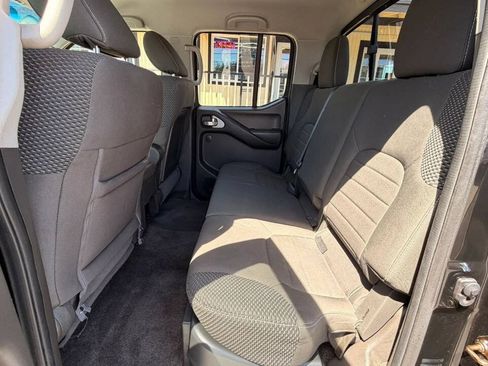 Used 2014 Nissan Frontier PRO-4X w/ Pro-4x Graphics Package AWD/4WD image 18