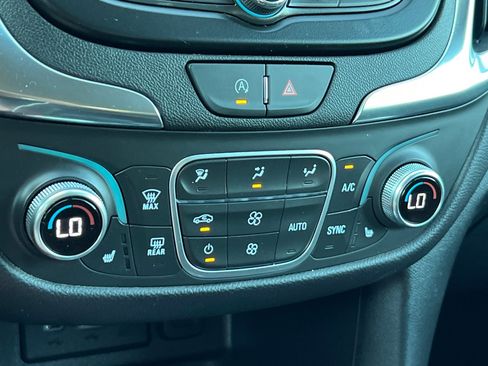 Used 2024 Chevrolet Equinox LT image 20