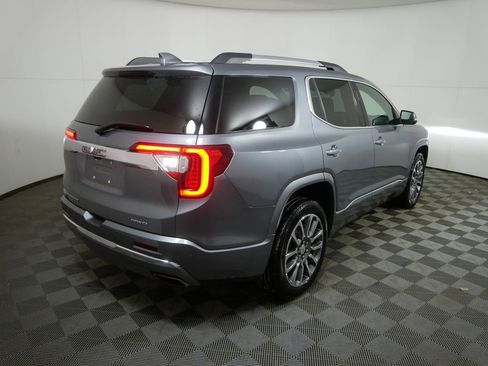 Used 2022 GMC Acadia Denali w/ Denali Ultimate Package image 3