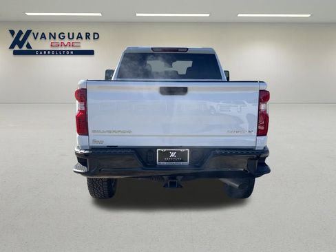 Used 2025 Chevrolet Silverado 2500 Custom w/ Custom Convenience Package image 4