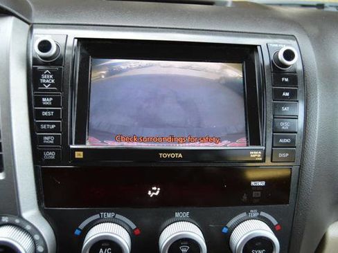 Used 2011 Toyota Sequoia Platinum image 25