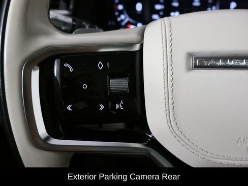 Used 2021 Land Rover Range Rover Velar R-Dynamic S image 8