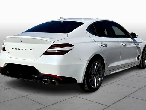 Used 2022 Genesis G70 2.0T image 12
