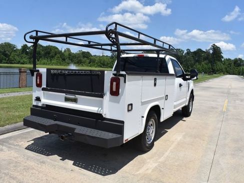 Used 2022 Ford F250 XL w/ Power Equipment Group RWD image 5