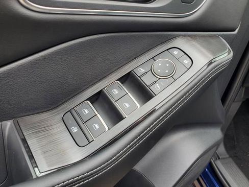 New 2025 Nissan Rogue Platinum w/ Platinum Premium Package image 13