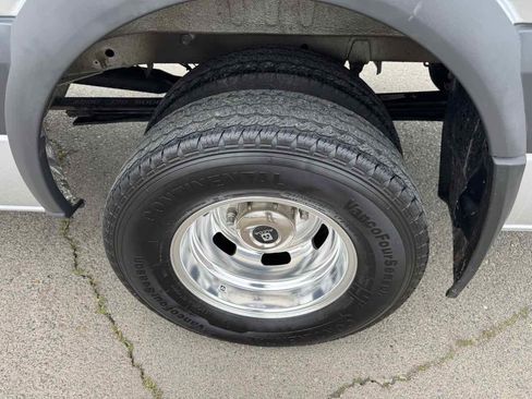 Used 2016 Mercedes-Benz Sprinter 3500 image 33