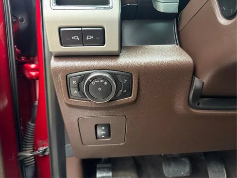 Used 2015 Ford F150 King Ranch w/ Equipment Group 601A Luxury AWD/4WD image 48