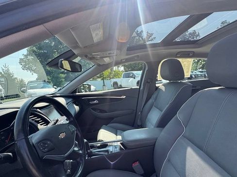 Used 2015 Chevrolet Impala LT w/ Convenience Package FWD image 21