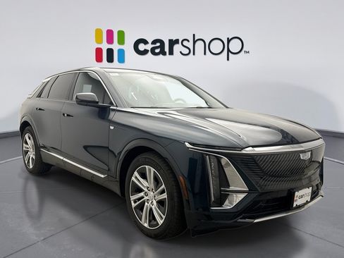 Used 2024 Cadillac Lyriq Tech AWD/4WD image 5