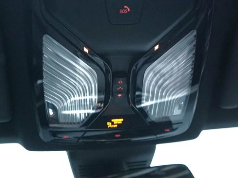 Used 2020 BMW M340i xDrive M340i xDrive Sedan 4D w/ Premium Package image 23