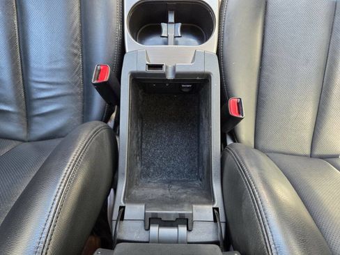 Used 2010 Subaru Legacy 2.5GT Limited w/ Popular Equipment Group 1A AWD/4WD image 30