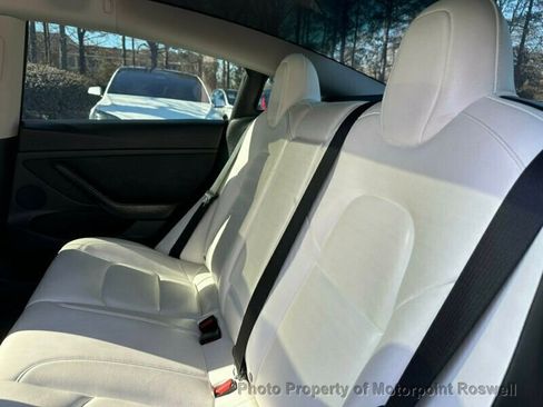 Used 2022 Tesla Model 3 Performance image 18