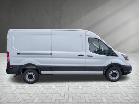 New 2026 Ford Transit 250 148 Medium Roof w/ Load Area Protection Package RWD image 9