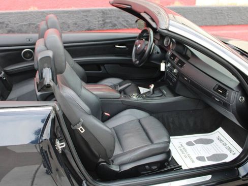 Used 2012 BMW M3 Convertible w/ Premium Pkg RWD image 21
