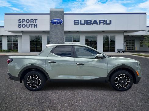 Used 2023 Hyundai Santa Cruz SE AWD/4WD image 2