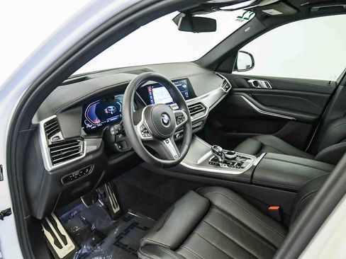 Used 2022 BMW X5 xDrive40i w/ M Sport Package AWD/4WD image 17