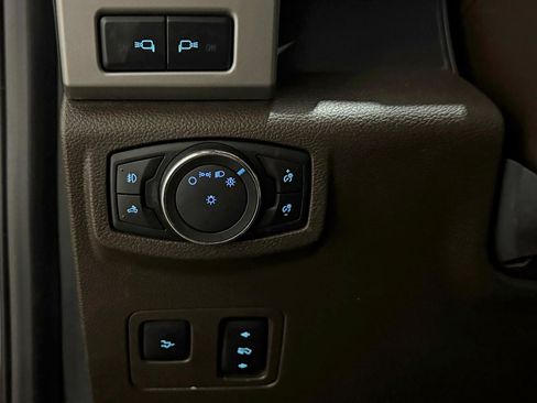 Used 2017 Ford F250 King Ranch w/ King Ranch Ultimate Package AWD/4WD image 6
