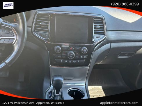 Used 2019 Jeep Grand Cherokee Altitude AWD/4WD image 19