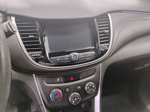 Used 2017 Chevrolet Trax LS image 16