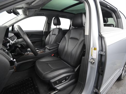 Used 2018 Audi Q7 3.0T Prestige image 43