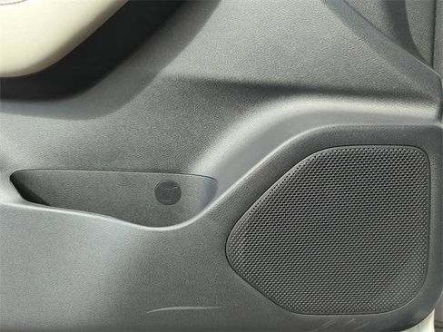 Certified 2023 Nissan Rogue SV image 26