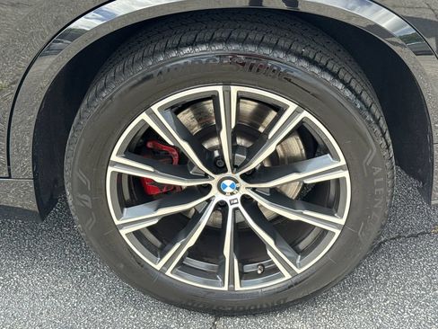 Used 2021 BMW X5 M50i AWD/4WD image 19